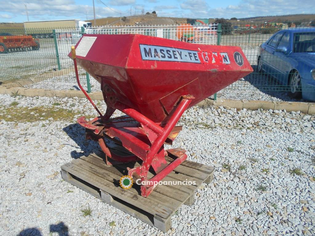 Abonadora Massey Ferguson 300L en Salamanca