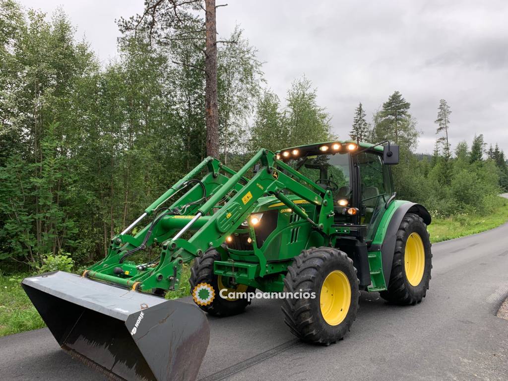 John Deere - 6105R en Badajoz