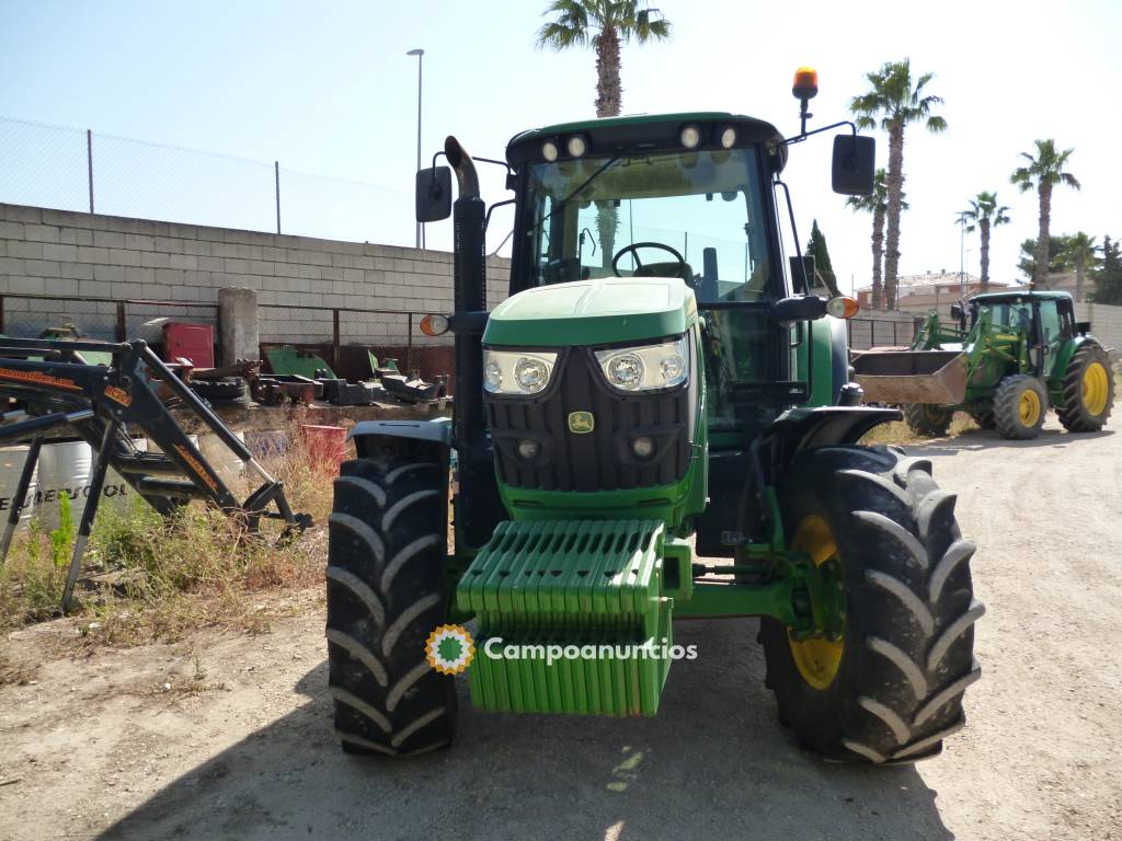 John Deere - 6125-M en Sevilla