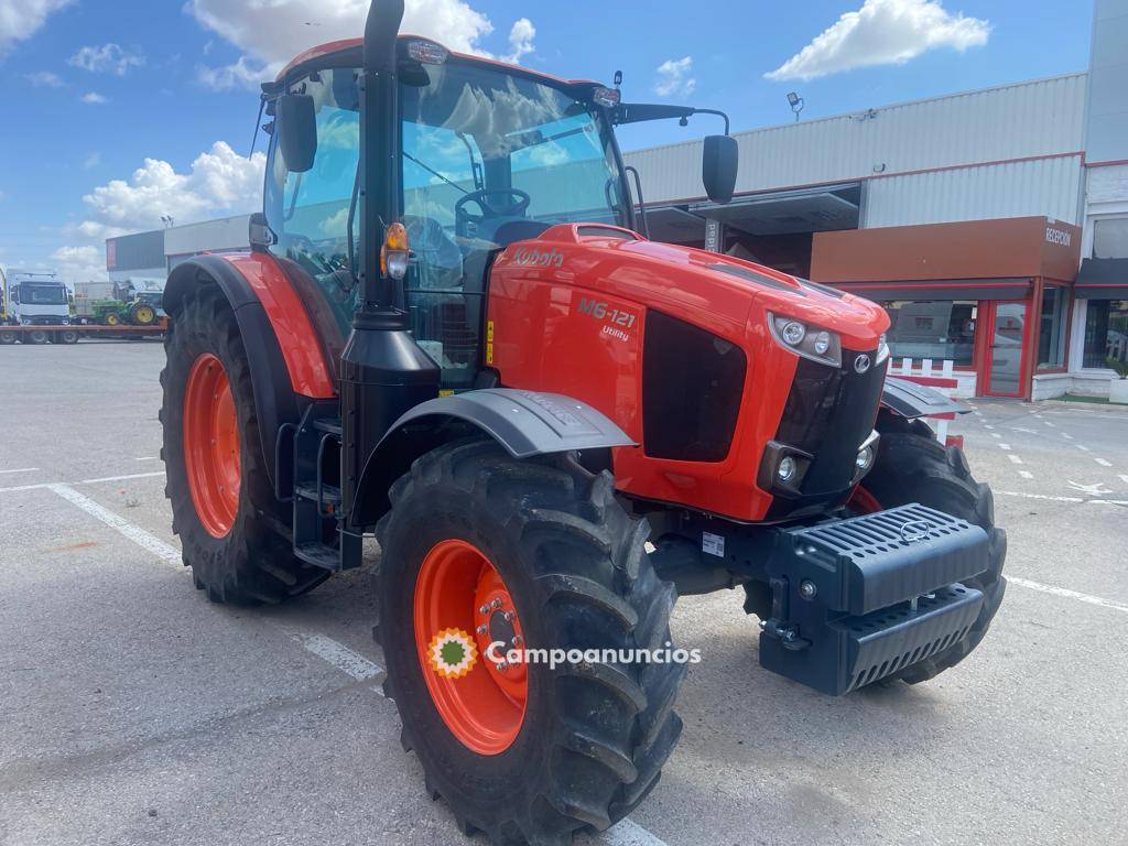 Kubota - KUBOTA M6-121 UTILITY en Albacete