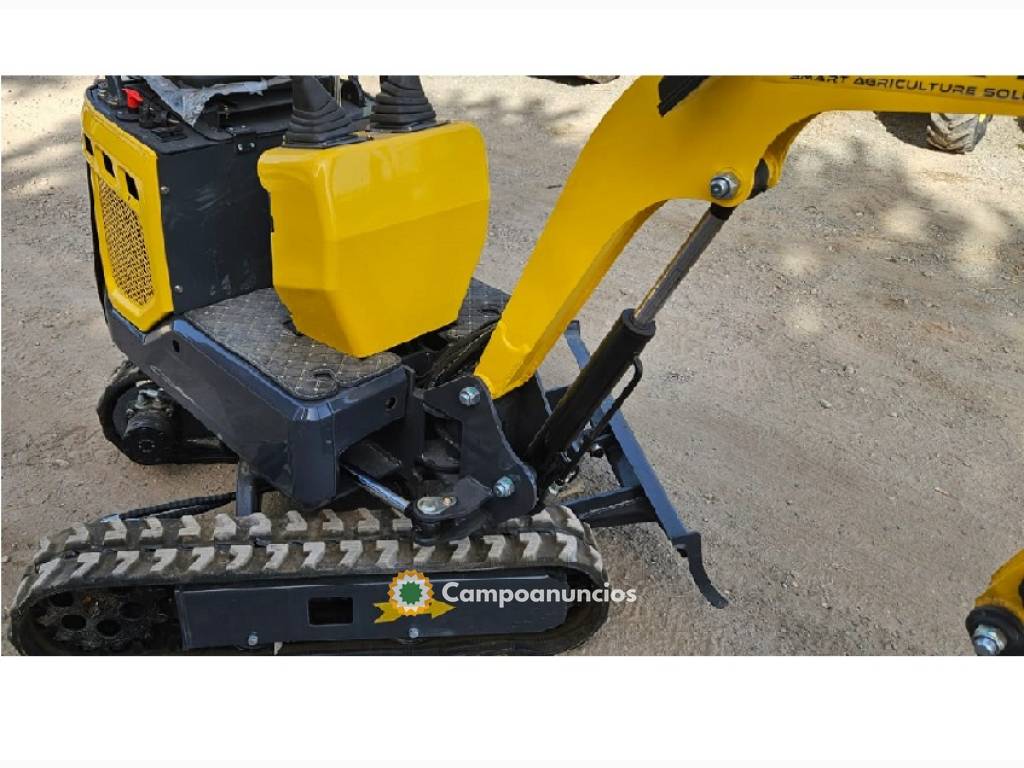 MINI EXCAVADORA GIRATORIA de 1.000 KG NU en Murcia