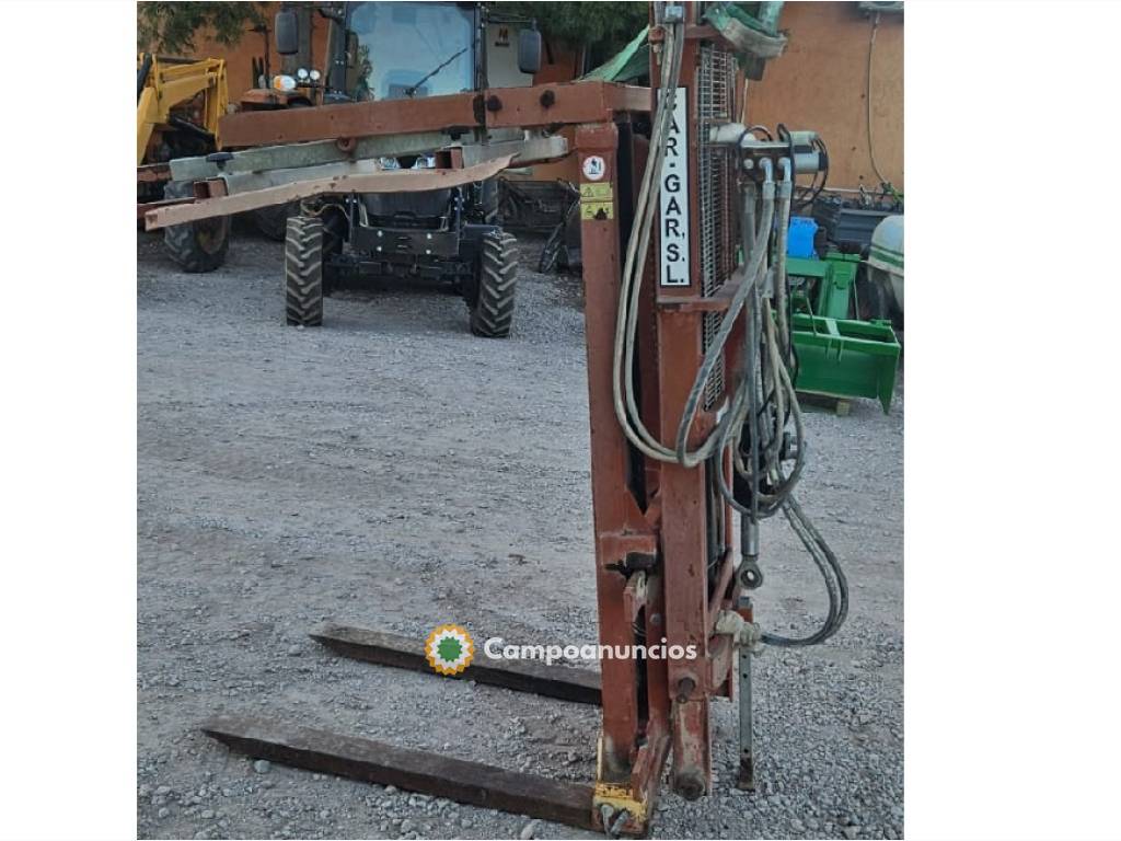 PINZAS PORTA PALET O TORO PARA TRACTOR.  en Murcia