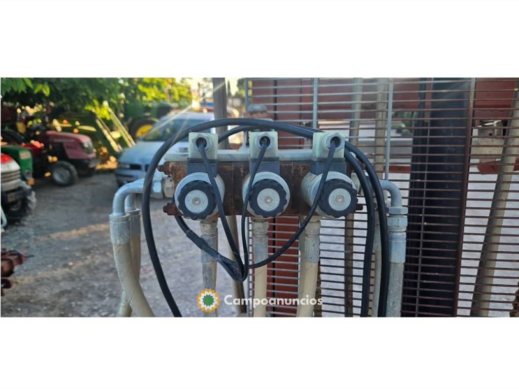 PINZAS PORTA PALET O TORO PARA TRACTOR.  en Murcia
