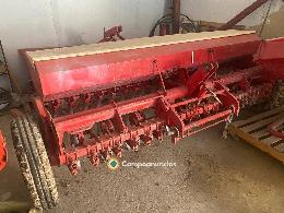 Se vende Sembradora de cereal SOLA