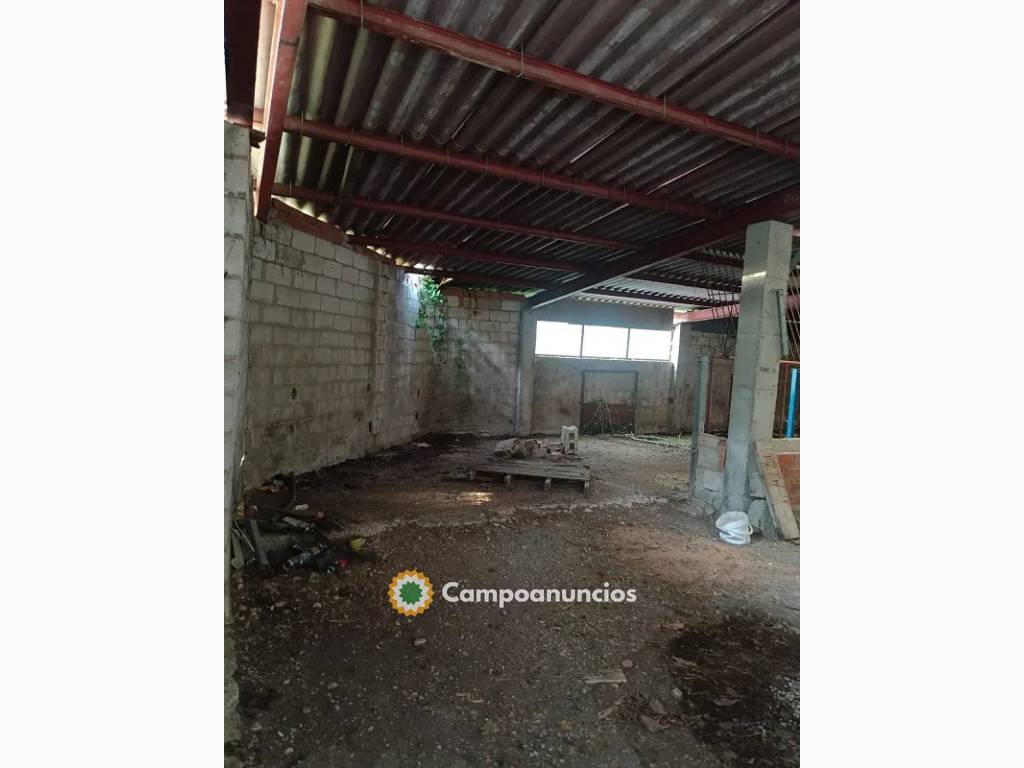 Venta de nave en calle Carraluz de 750 m en Asturias