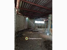 Venta de nave en calle Carraluz de 750 m